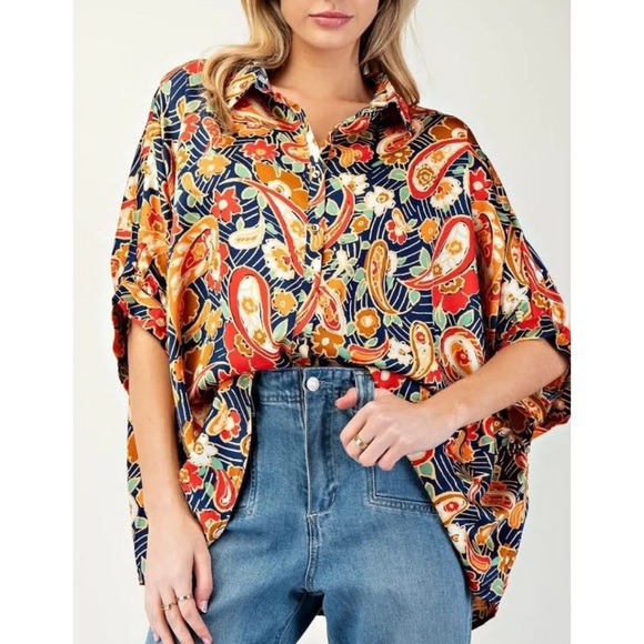 eesome Tops - EE:Some Floral Paisley Print Women's Top - Multicolor